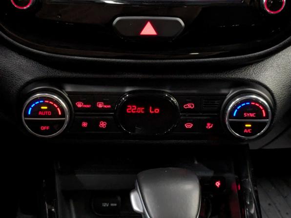 Kia Soul III с пробегом 2022 года, цена 2 215 000 рублей, 55773 км, хэтчбек, Автокод Объявления