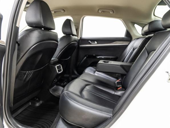 Kia K5 III с пробегом 2021 года, цена 2 268 000 рублей, 103009 км, седан, Автокод Объявления