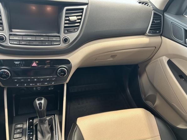 Hyundai Tucson III с пробегом 2018 года, цена 2 150 000 рублей, 136000 км, внедорожник, Автокод Объявления