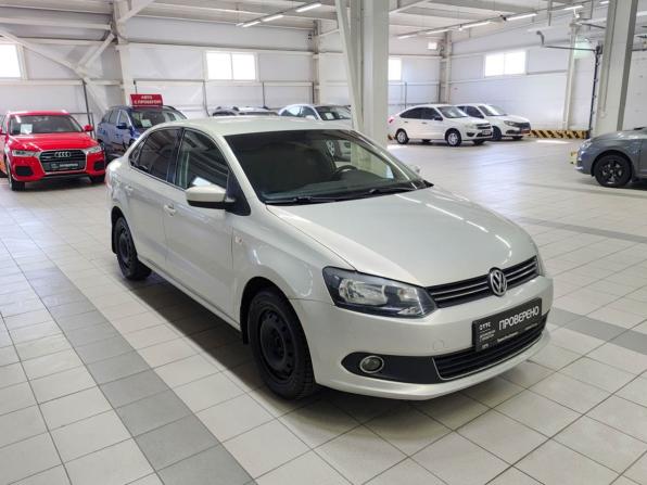 Volkswagen Polo V с пробегом 2013 года, цена 585 000 рублей, 220660 км, седан, Автокод Объявления