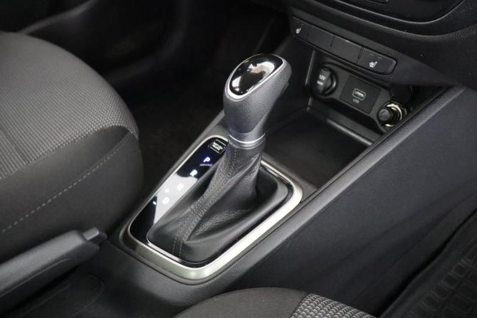 Hyundai Solaris II с пробегом 2019 года, цена 1 099 000 рублей, 173000 км, седан, Автокод Объявления