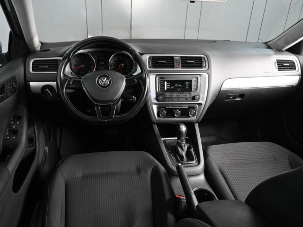 Volkswagen Jetta VI Рестайлинг с пробегом 2018 года, цена 1 549 000 рублей, 141771 км, седан, Автокод Объявления