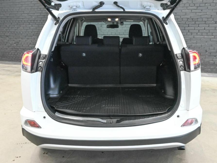 Toyota RAV4 IV (XA40) Рестайлинг Екатеринбург  - изображение 6