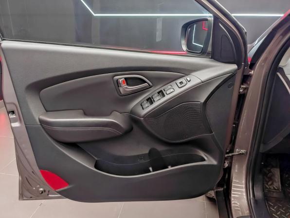Hyundai ix35 I Рестайлинг с пробегом 2013 года, цена 1 490 000 рублей, 89700 км, внедорожник, Автокод Объявления