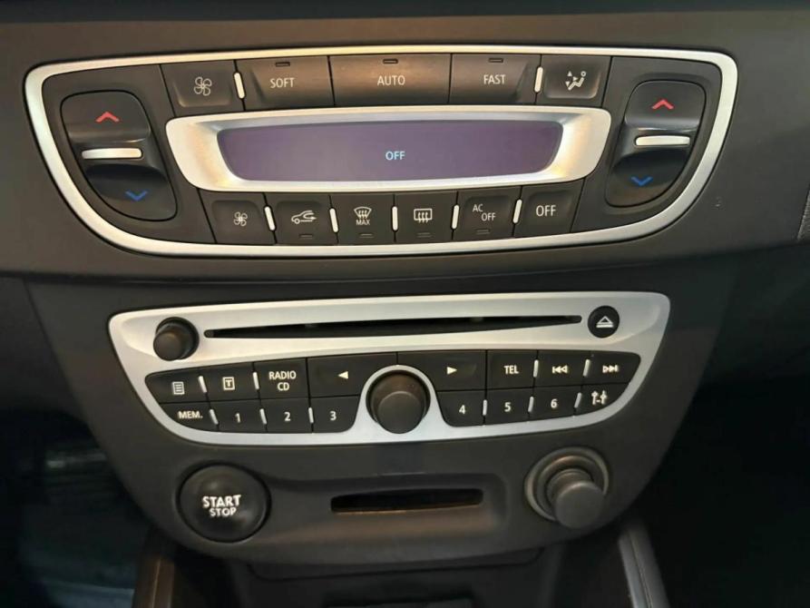 Renault Megane III Санкт-Петербург  - изображение 9