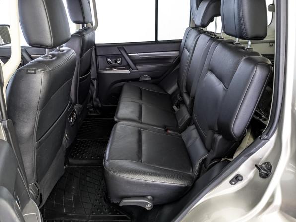 Mitsubishi Pajero IV Рестайлинг 1 с пробегом 2012 года, цена 2 350 000 рублей, 112452 км, внедорожник, Автокод Объявления