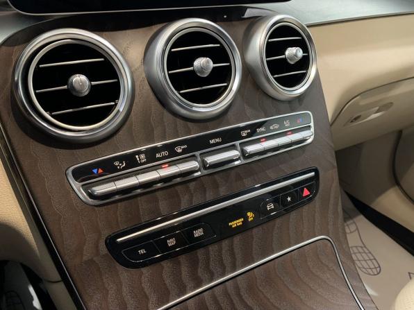 Mercedes-Benz GLC I (X253) Рестайлинг с пробегом 2019 года, цена 2 699 000 рублей, 255053 км, внедорожник, Автокод Объявления