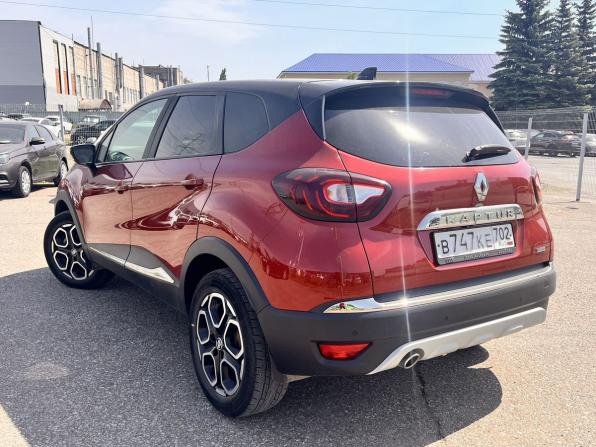 Renault Kaptur I Рестайлинг с пробегом 2021 года, цена 1 510 000 рублей, 168650 км, внедорожник, Автокод Объявления