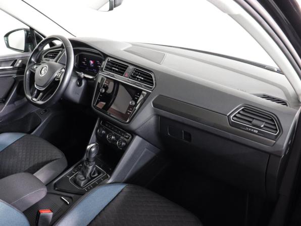 Volkswagen Tiguan II с пробегом 2020 года, цена 2 577 000 рублей, 60654 км, внедорожник, Автокод Объявления