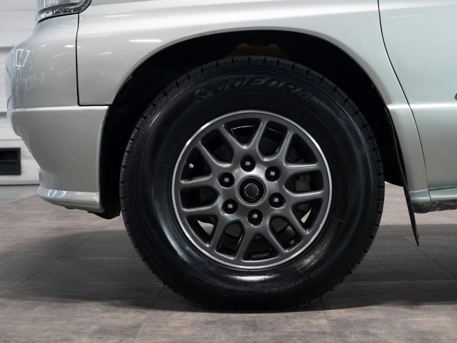 Nissan Elgrand I (E50) Чита  - изображение 15