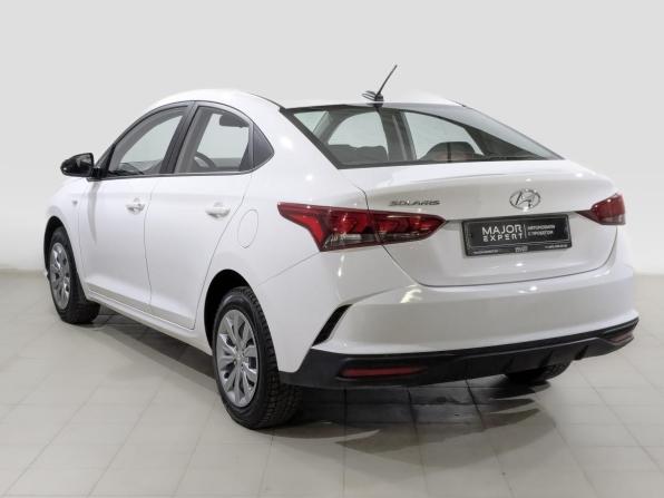 Hyundai Solaris II Рестайлинг с пробегом 2022 года, цена 1 690 000 рублей, 51771 км, седан, Автокод Объявления