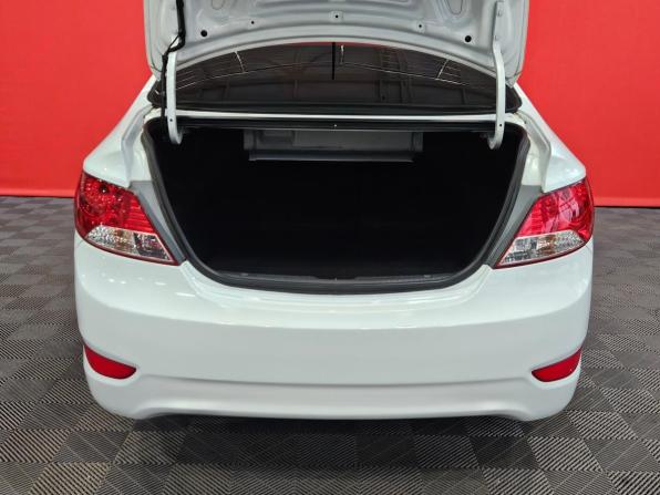 Hyundai Solaris I с пробегом 2013 года, цена 799 000 рублей, 74083 км, седан, Автокод Объявления