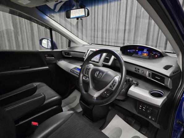 Honda Freed I Рестайлинг 2 с пробегом 2014 года, цена 1 199 000 рублей, 185000 км, компактвэн, Автокод Объявления