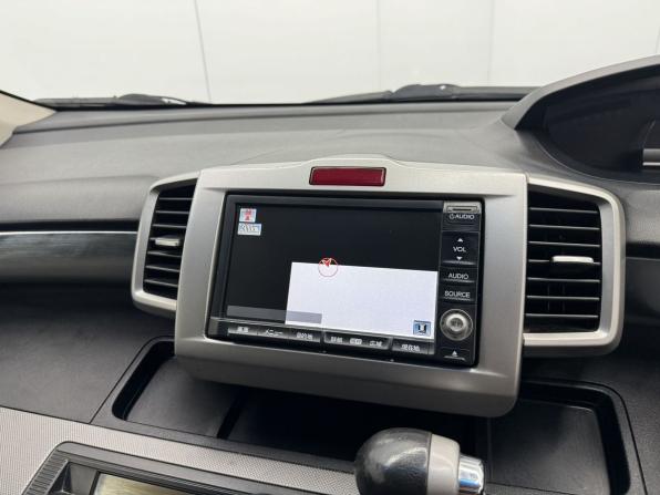 Honda Freed I Рестайлинг с пробегом 2012 года, цена 890 000 рублей, 278407 км, компактвэн, Автокод Объявления