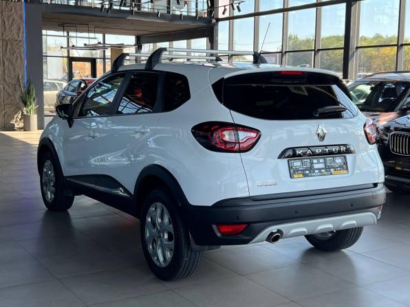 Renault Kaptur I с пробегом 2016 года, цена 1 590 000 рублей, 64100 км, внедорожник, Автокод Объявления