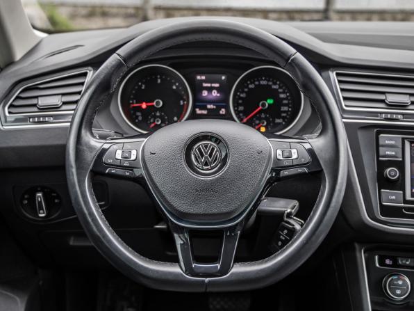 Volkswagen Tiguan II с пробегом 2017 года, цена 2 268 000 рублей, 180162 км, внедорожник, Автокод Объявления