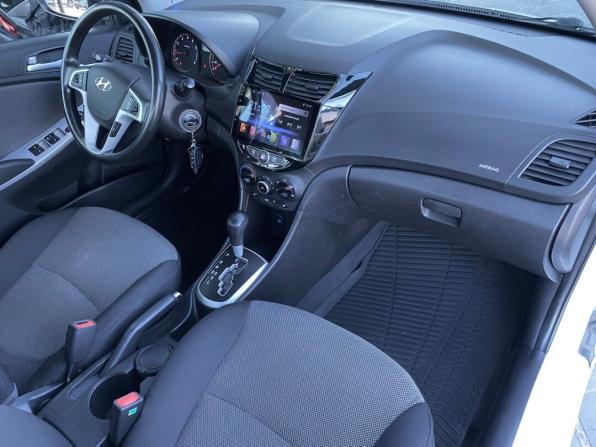 Hyundai Solaris I с пробегом 2013 года, цена 739 000 рублей, 127718 км, седан, Автокод Объявления