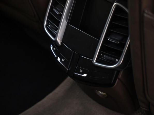 Porsche Cayenne II (958) с пробегом 2010 года, цена 2 749 000 рублей, 101885 км, внедорожник, Автокод Объявления