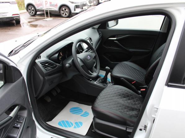 Lada (ВАЗ) Vesta I с пробегом 2019 года, цена 1 065 000 рублей, 15766 км, седан, Автокод Объявления
