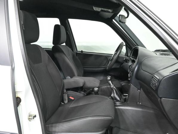 Chevrolet Niva I Рестайлинг с пробегом 2017 года, цена 660 000 рублей, 98231 км, внедорожник, Автокод Объявления