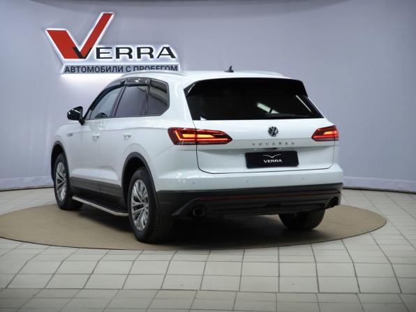 Volkswagen Touareg III с пробегом 2019 года, цена 3 790 000 рублей, 238934 км, внедорожник, Автокод Объявления