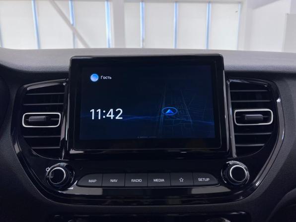 Hyundai Solaris II Рестайлинг с пробегом 2021 года, цена 1 650 000 рублей, 94222 км, седан, Автокод Объявления