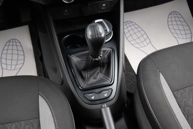 Lada (ВАЗ) Vesta I с пробегом 2023 года, цена 1 299 000 рублей, 50224 км, седан, Автокод Объявления