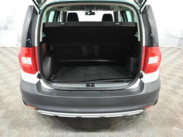 Skoda Yeti I с пробегом 2013 года, цена 920 000 рублей, 129850 км, внедорожник, Автокод Объявления
