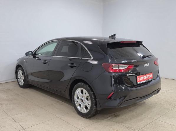 Kia Ceed III Рестайлинг с пробегом 2022 года, цена 2 300 000 рублей, 15976 км, хэтчбек, Автокод Объявления