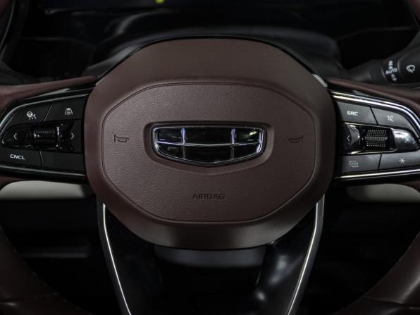 Geely Monjaro I с пробегом 2023 года, цена 3 348 000 рублей, 49400 км, внедорожник, Автокод Объявления