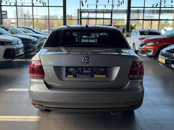 Volkswagen Polo V Рестайлинг с пробегом 2017 года, цена 720 000 рублей, 224025 км, седан, Автокод Объявления