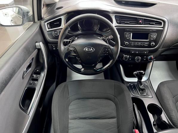 Kia Ceed II Рестайлинг с пробегом 2016 года, цена 1 345 000 рублей, 130600 км, универсал, Автокод Объявления