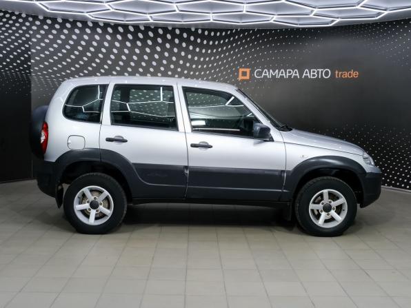 Chevrolet Niva I Рестайлинг с пробегом 2018 года, цена 778 000 рублей, 93070 км, внедорожник, Автокод Объявления