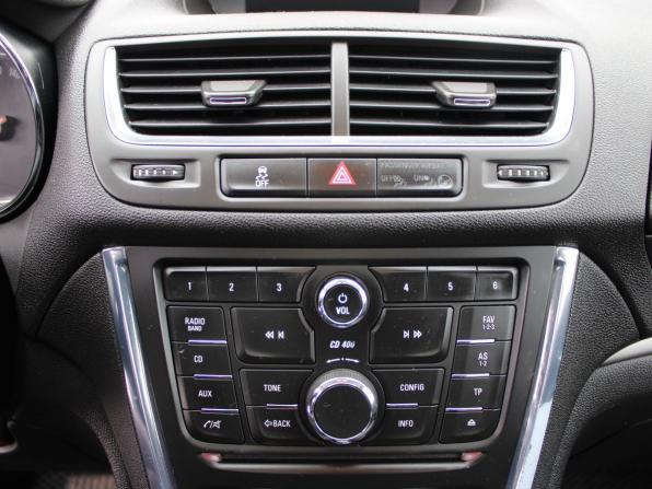 Opel Mokka I с пробегом 2013 года, цена 929 000 рублей, 144604 км, внедорожник, Автокод Объявления