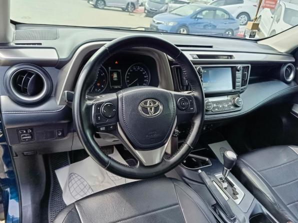 Toyota RAV4 IV (XA40) Рестайлинг с пробегом 2018 года, цена 2 500 000 рублей, 139017 км, внедорожник, Автокод Объявления