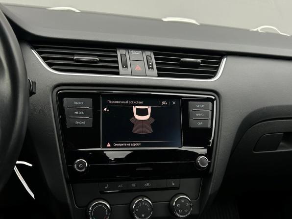 Skoda Octavia III (A7) Рестайлинг с пробегом 2019 года, цена 1 788 200 рублей, 77485 км, лифтбек, Автокод Объявления