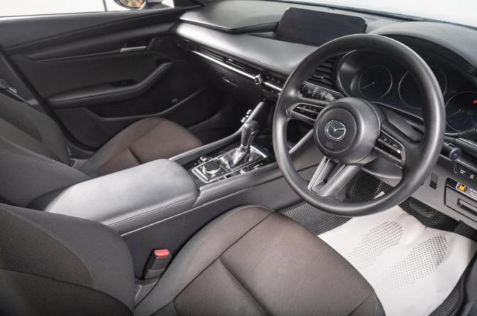 Mazda 3 IV (BP) с пробегом 2021 года, цена 1 499 000 рублей, 153000 км, хэтчбек, Автокод Объявления