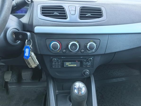 Renault Fluence I Рестайлинг с пробегом 2013 года, цена 790 000 рублей, 142000 км, седан, Автокод Объявления