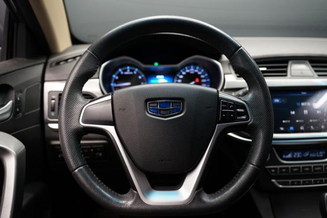 Geely Emgrand 7 I Рестайлинг с пробегом 2018 года, цена 980 000 рублей, 116621 км, седан, Автокод Объявления