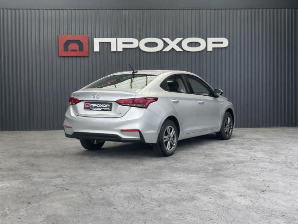 Hyundai Solaris II с пробегом 2018 года, цена 1 357 000 рублей, 86226 км, седан, Автокод Объявления