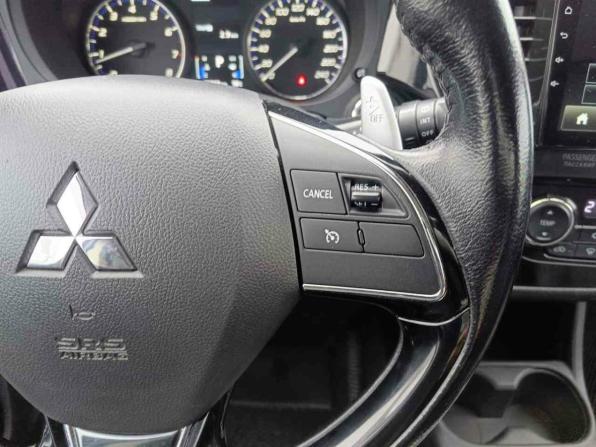 Mitsubishi Outlander III Рестайлинг 2 с пробегом 2016 года, цена 1 724 995 рублей, 235333 км, внедорожник, Автокод Объявления
