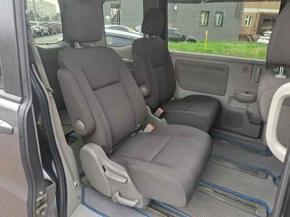 Honda Stepwgn V с пробегом 2016 года, цена 1 680 000 рублей, 230000 км, минивэн, Автокод Объявления