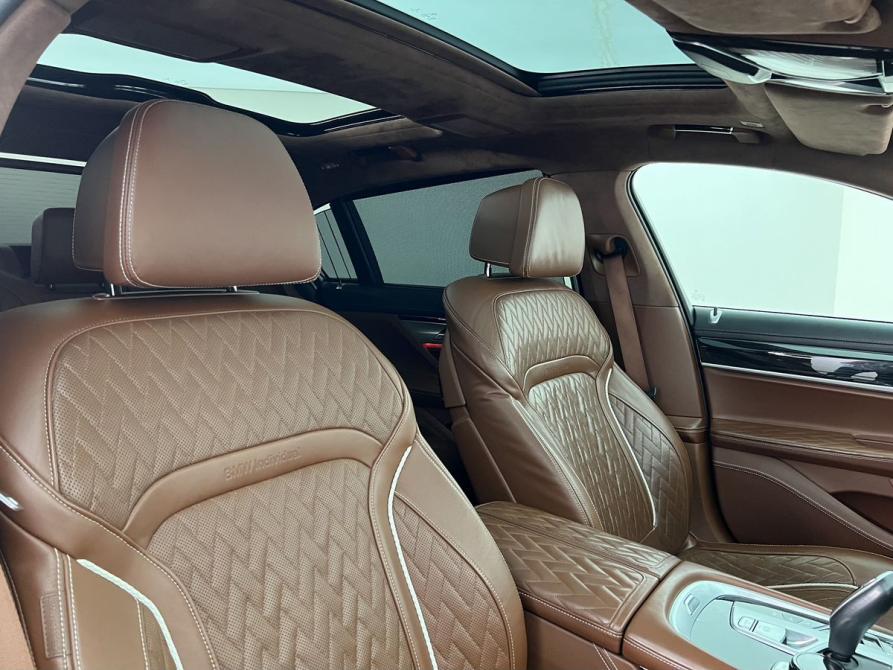 BMW 7 серии VI (G11/G12) Рестайлинг Москва  - изображение 16