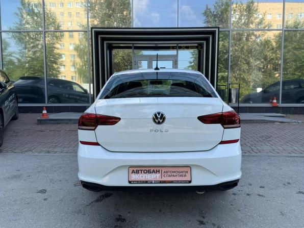 Volkswagen Polo VI с пробегом 2021 года, цена 1 539 000 рублей, 75053 км, лифтбек, Автокод Объявления