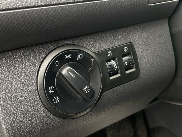 Volkswagen Caddy III Рестайлинг с пробегом 2014 года, цена 1 330 000 рублей, 247393 км, компактвэн, Автокод Объявления