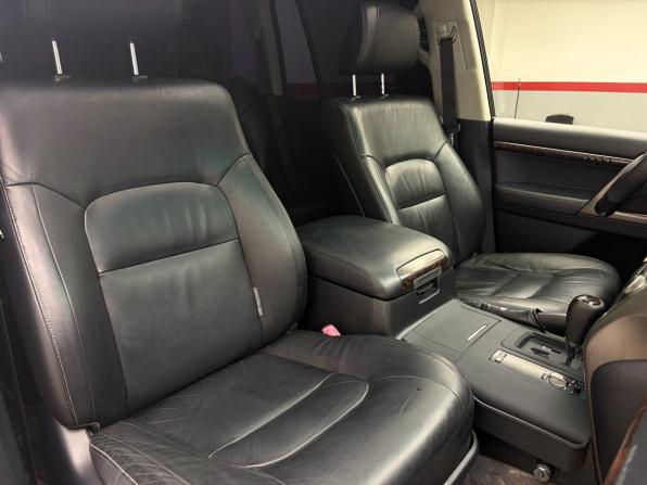 Toyota Land Cruiser 200 Series с пробегом 2011 года, цена 3 199 900 рублей, 329813 км, внедорожник, Автокод Объявления