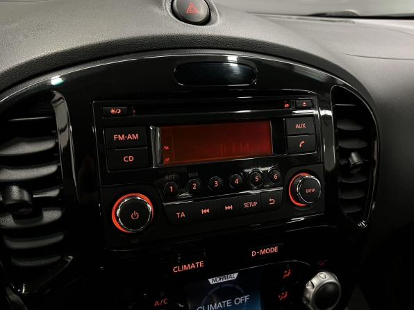 Nissan Juke I с пробегом 2012 года, цена 990 000 рублей, 243785 км, внедорожник, Автокод Объявления