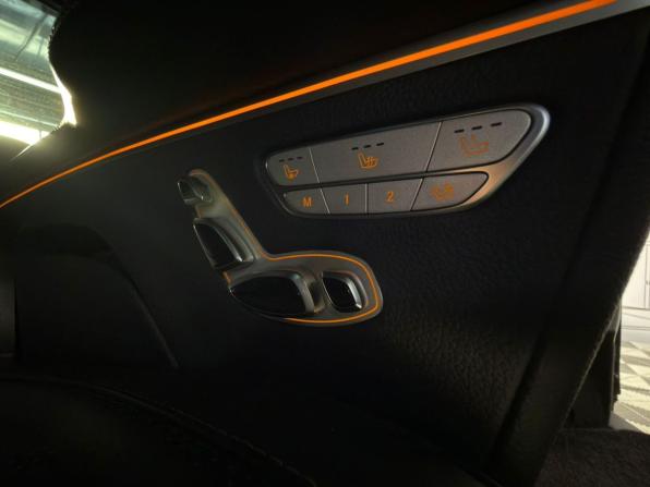 Mercedes-Benz V-Класс III (W447) Рестайлинг с пробегом 2021 года, цена 7 500 000 рублей, 47608 км, минивэн, Автокод Объявления