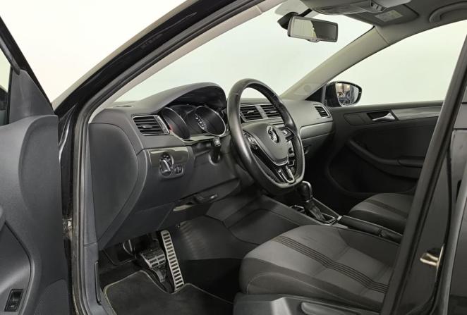 Volkswagen Jetta VI Рестайлинг с пробегом 2016 года, цена 1 385 000 рублей, 133105 км, седан, Автокод Объявления
