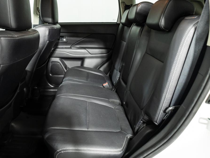 Mitsubishi Outlander III Рестайлинг 2 Санкт-Петербург  - изображение 10